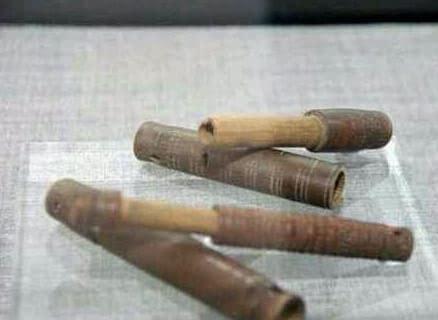 人面?、蚰蜒、蛇眉铜鱼 盘点《盗墓笔记》中真