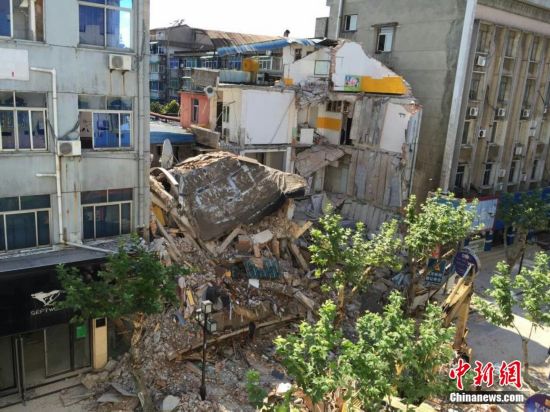 田边外来人口居住站_烂尾楼对于这些外来进城人员的最大吸引力, 成拾荒(3)