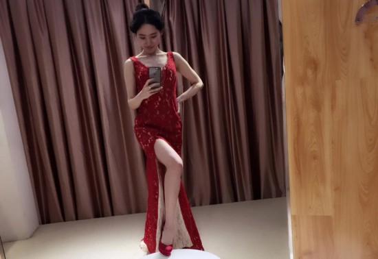 红婚纱番号(2)