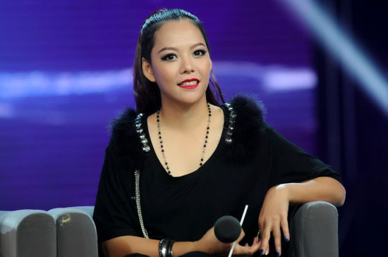 <em>张惠妹胞妹</em>《<em>好声音</em>》<em>亮相</em>被指发胖 起底私生