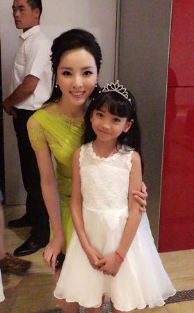 小童星程可儿一首《童年》唱响《回声嘹亮》