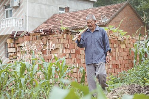 探访盐城滨海100岁老人:对吃特别不讲究