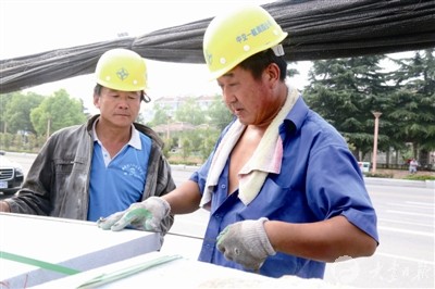 大丰遭遇高温天气 众多室外工作者仍坚守岗位