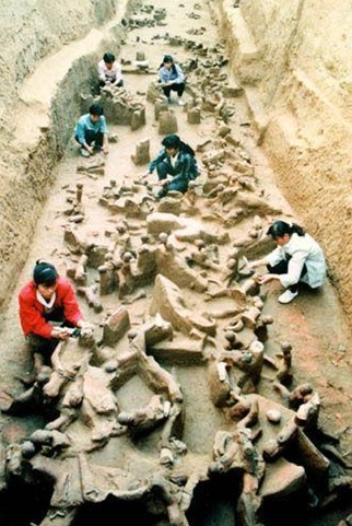 揭秘朱元璋殉葬嫔妃真相:上吊自杀还是被注水