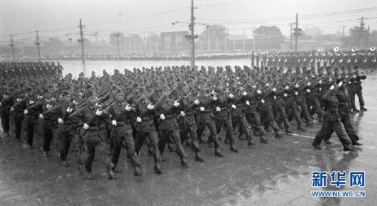 从1949年到2009年:老照片回顾共和国阅兵经典