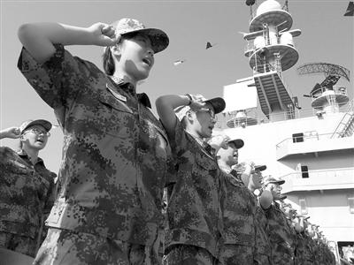 全国大中学生代表在沪东方绿舟军训 将历时10