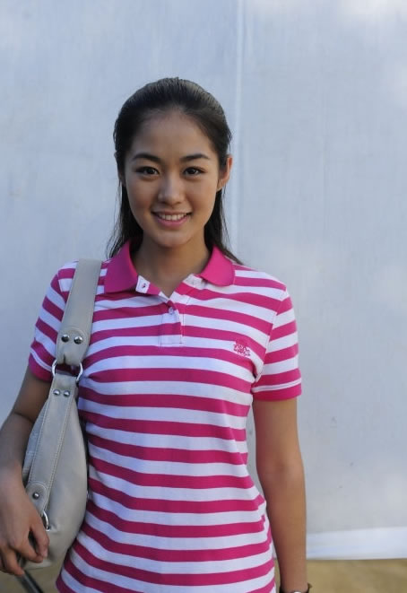 揭赵本山旗下摇钱女 环肥燕瘦各有风韵