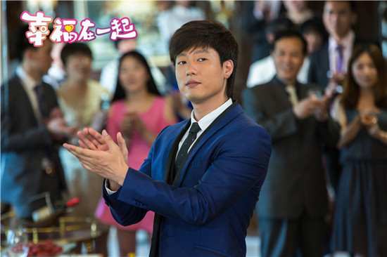 《幸福在一起》凌潇肃变霸气总裁 壁咚秋瓷炫