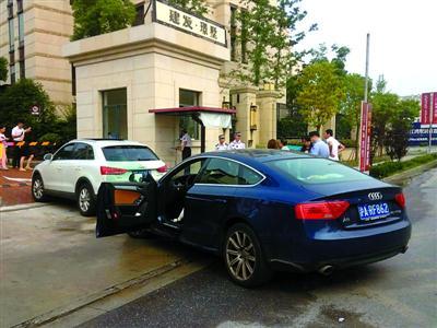 上海多个小区地下车位租金暴涨 有的每月收28