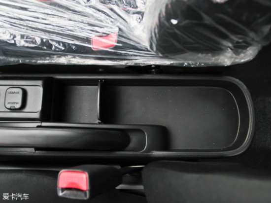 长安马自达2012款马自达2两厢