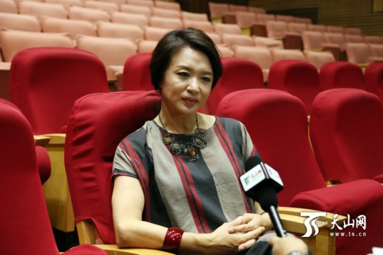 金星:我要还新疆一个舞蹈(图)