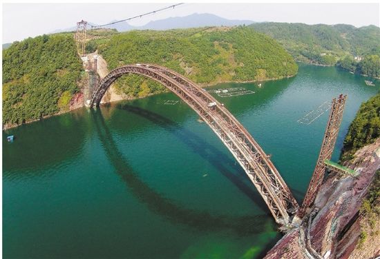 浙江遂昌:一桥横跨青山绿水间
