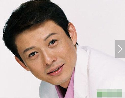 央视春晚女主持下岗惊天内幕