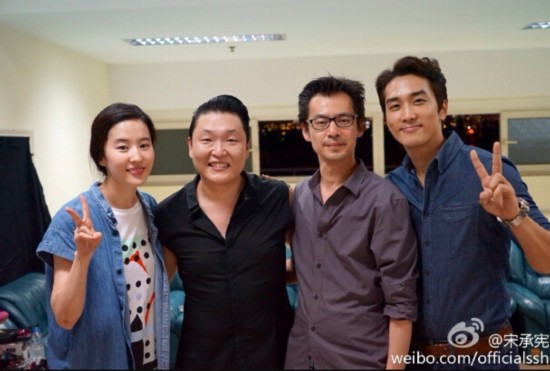 亦菲与宋承宪热恋刘烨乱入 宋承宪煞费苦心猛