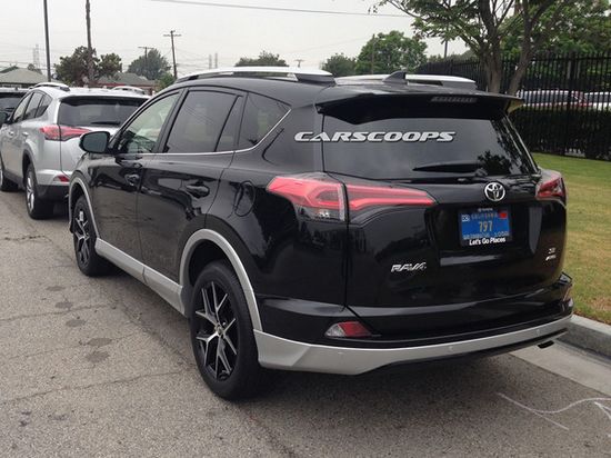 新款RAV4实车谍照 预计秋季将于美国上市