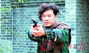 《春江英雄》李晨扮相喜感十足 沙溢衣衫褴褛[图]