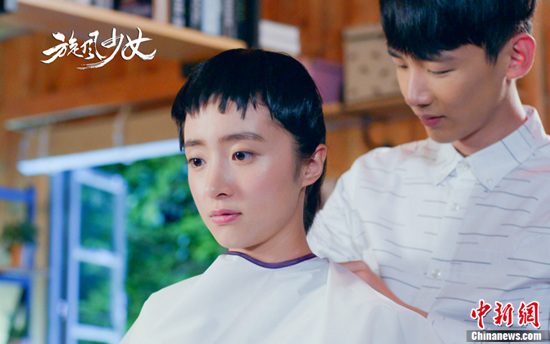 原标题:《旋风少女》<em>杨洋</em>白敬亭夺草 白兔夫
