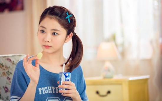 “旋风少女”谭松韵范晓萤对若白痴心惹人心疼--重庆视窗--人民网