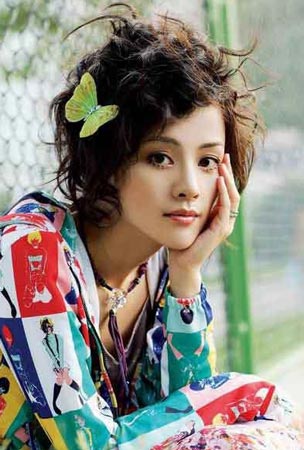 蛇精女李蒽熙晒巨乳照被曝小三 称零花钱50万