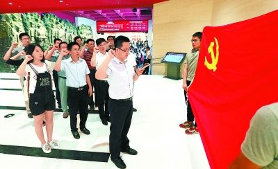 《伟大胜利 历史贡献》展成党建大课堂