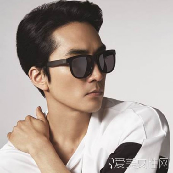  �γ��������ع� ѧŷ�ͷ��ͷ���Ů���� 