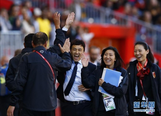 中国足协接受郝伟辞呈