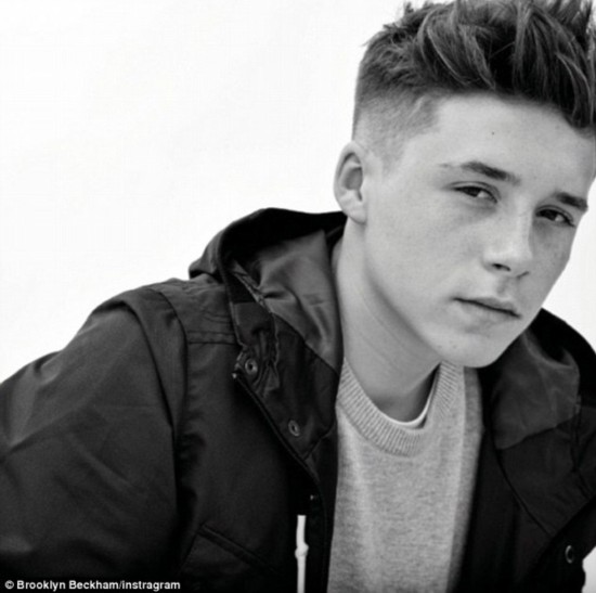 小贝儿子布鲁克林签约模特经纪公司 欲进军好