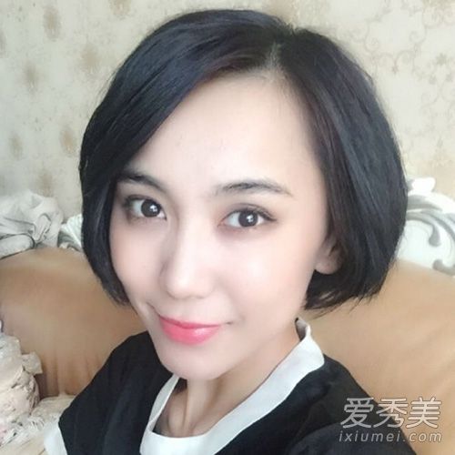 古力娜扎姐姐曝光 私照美貌系空姐