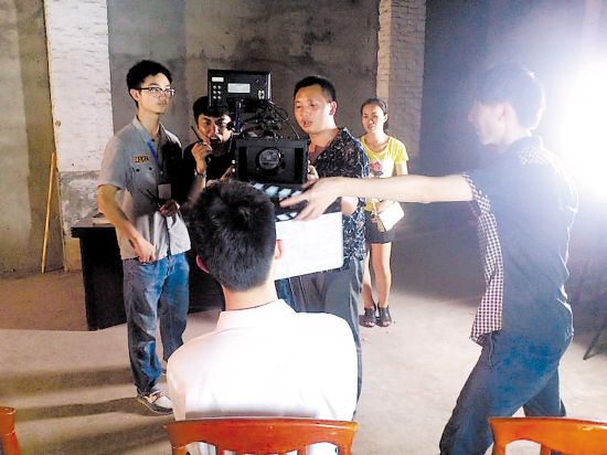 莞高三电影毕业直接创业拍微学子获千万投资午夜诊疗室电影图片