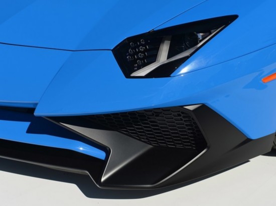 Aventador SV