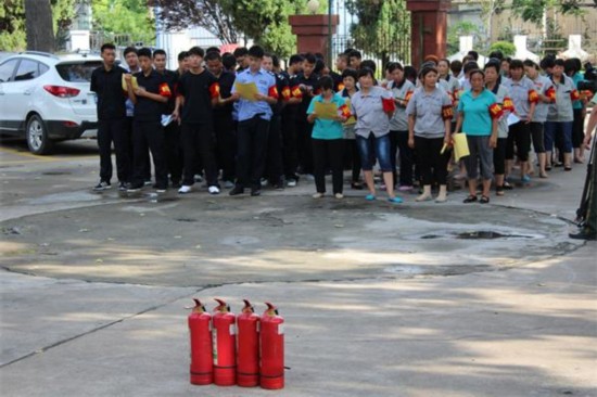 永城举行红袖标防火巡查队成立暨消防宣传、