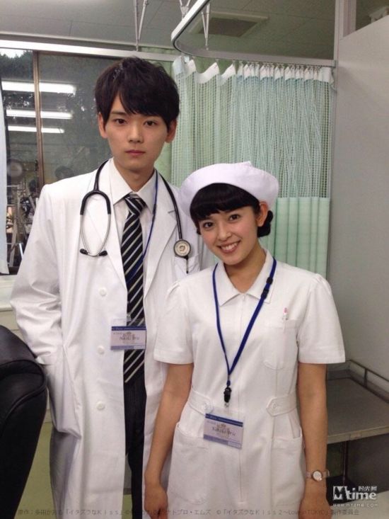 吴彦祖上演制服诱惑 数数影视剧里的帅医生(