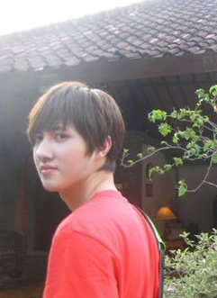 明星看太多来点民间帅哥洗洗眼 秒杀金秀贤李