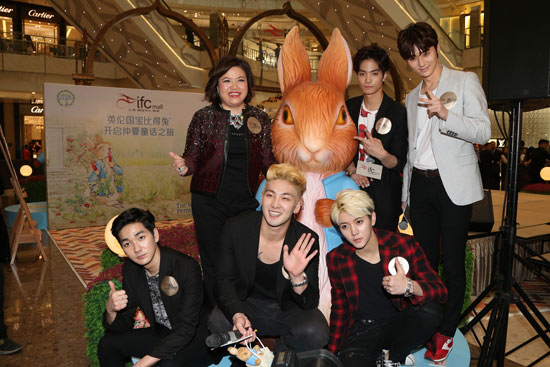 韩国人气男团NU'EST签名会 开启仲夏童话之旅