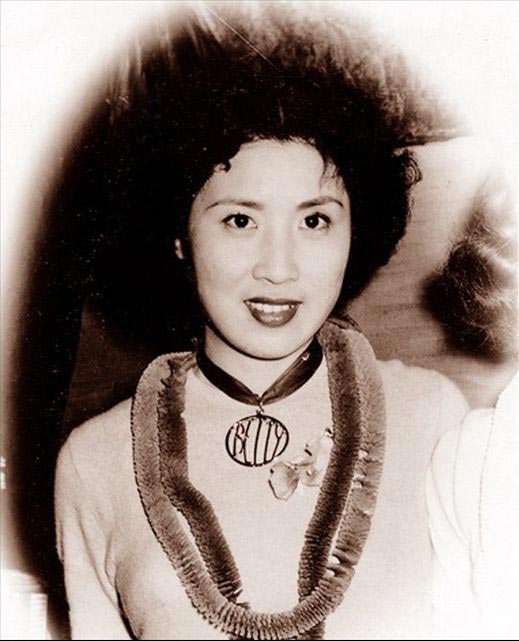 国军将帅张灵甫夫人王玉龄旧照 气质优雅