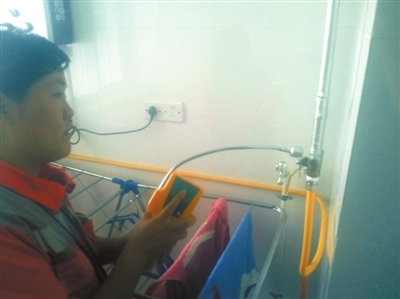 天然气橡胶管最好换金属管