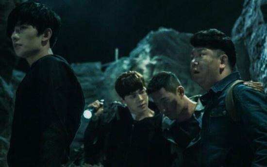 盗墓笔记第二季揭小哥张起灵神秘身世麒麟纹身暗藏地图!--江西频道--人民网