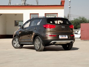 ô  2015 2.0L ԶDLX