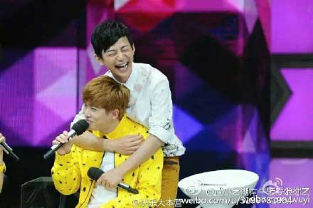 快乐大本营最新一期:武艺小黄人制服诱惑