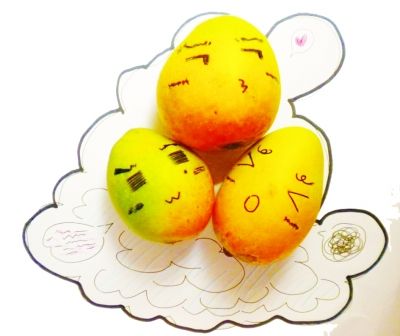 女孩闻下芒果嘴肿像香肠 医生:过敏严重恐致命