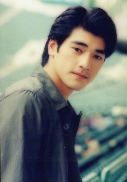 金城武Angelababy张柏芝赫本 混血明星颜值爆