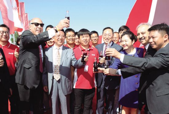 可口可乐董事长_可口可乐董事长罗伯特(3)
