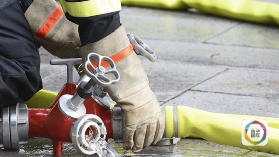 揭秘美国职业消防员制度 专业考试合格方能加