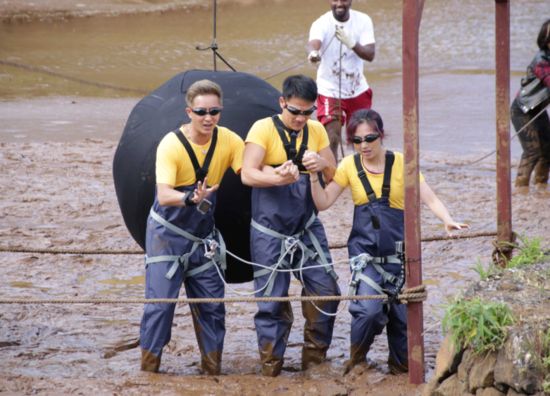 韩庚《极速前进》遭摆锤连击20次:锤死我了!