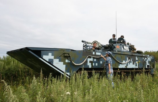 美媒关注中俄军演 解放军首次两栖登陆外国领