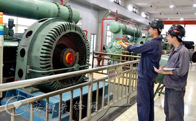 淮南矿业集团潘四东矿加强班队长队伍建设