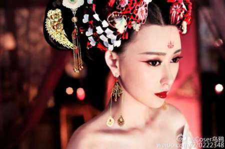 马可版“杀姐姐”迷倒众生 盘点那些比女人更美的男人