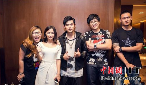 娱乐明星与电竞的接轨 解析WCA2015择偶之路