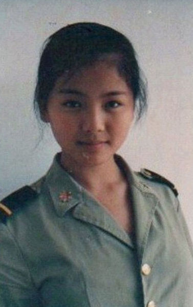 林青霞朱茵范冰冰 史上最全女星军装照(组图)