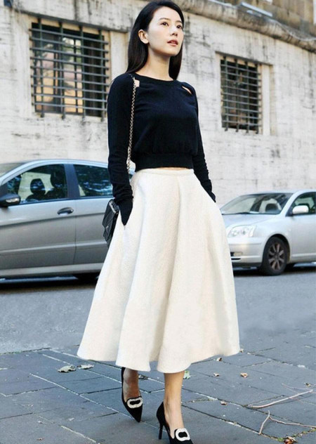 配短裙 杨幂唐嫣赵丽颖 女星示范早秋必备穿搭